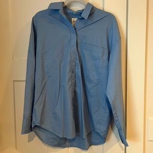 Abercrombie + Fitch women’s size small oversized blue button up